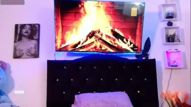 Image 10 of alaia_asuka Stream on Chaturbate on 29 days ago