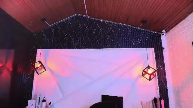 Image 4 of alaia_liam Stream on Chaturbate on 6 months ago