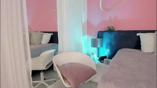 Image 3 of alaia_manson Stream on Chaturbate on 2 months ago