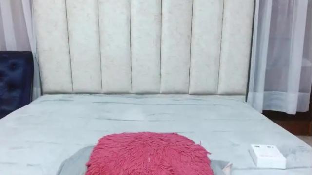 Image 11 of alaiabluecs Stream on Chaturbate on 2 months ago