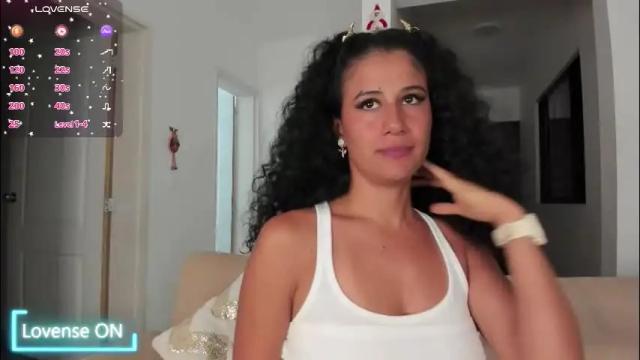 Image 7 of alaiaferrer Stream on Chaturbate on 27 days ago