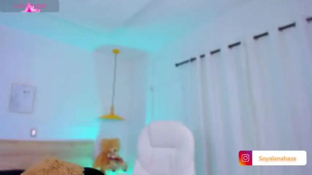 Image 11 of alana_haze Stream on Chaturbate on 14 months ago