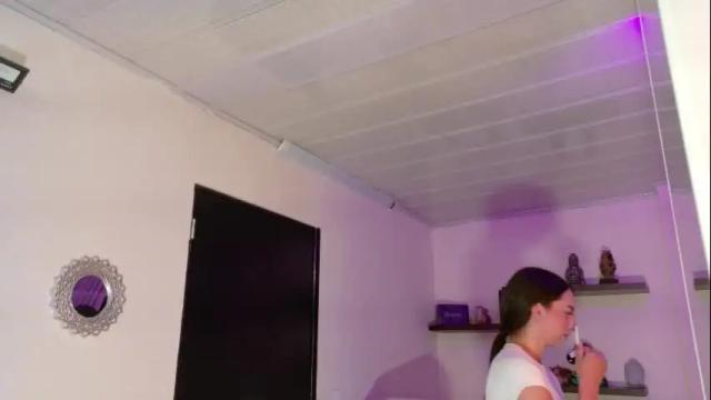 Image 3 of alana_madison Stream on Chaturbate on 1 month ago
