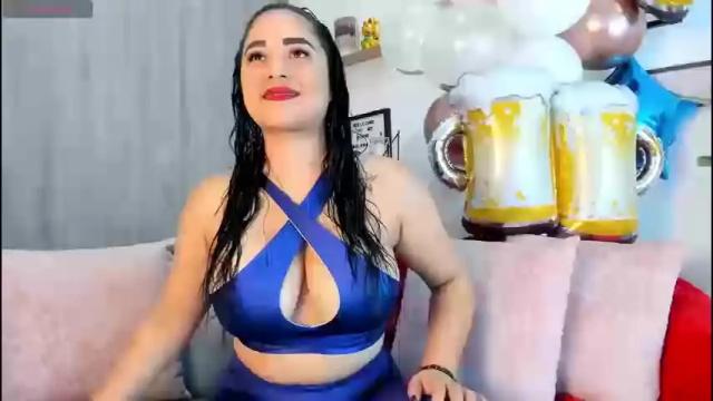 Image 2 of alana_then2 Stream on Chaturbate on 1 month ago