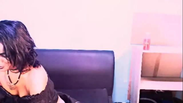 Image 3 of alanadelray Stream on Chaturbate on 1 month ago
