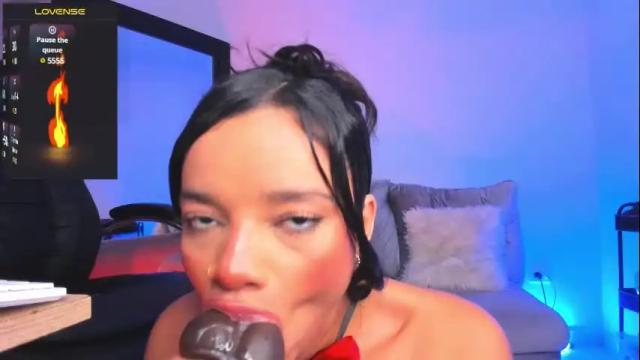 Image 10 of alanajoness Stream on Chaturbate on 24 days ago