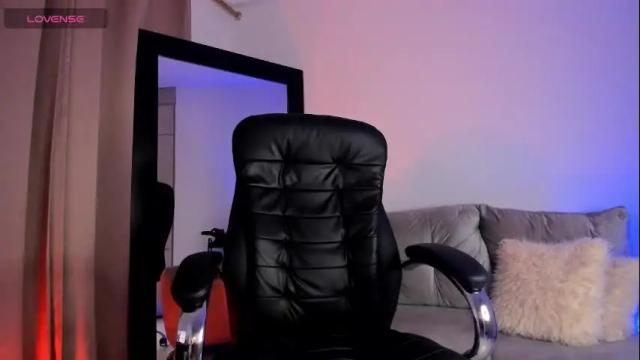 Image 3 of alanajoness Stream on Chaturbate on 21 days ago