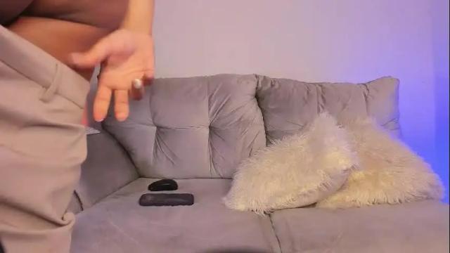 Image 10 of alanajoness Stream on Chaturbate on 2 months ago