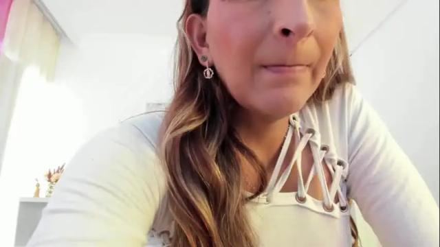 Image 2 of alanastones Stream on Chaturbate on 1 month ago