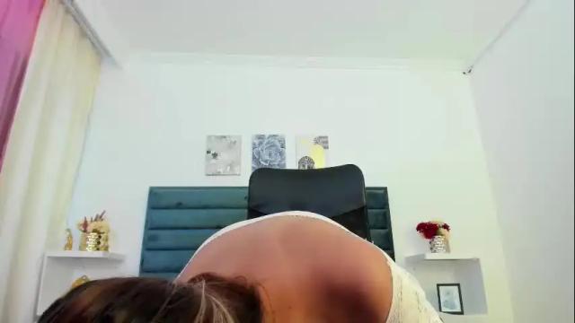 Image 12 of alanastones Stream on Chaturbate on 1 month ago