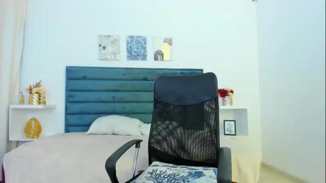 Image 4 of alanastones Stream on Chaturbate on 26 days ago
