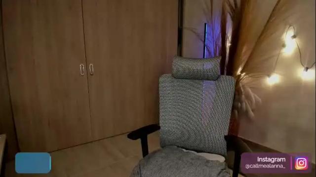 Image 12 of alanna_clark Stream on Chaturbate on 25 days ago