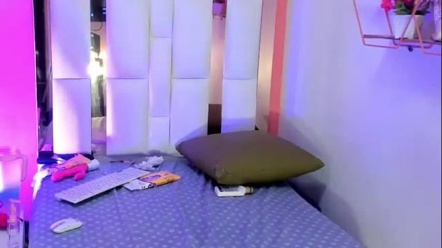 Image 2 of alanna_hot3 Stream on Chaturbate on 1 month ago