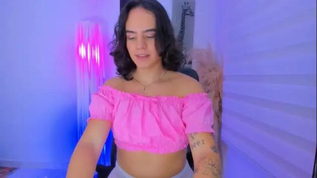 Image 4 of alaska_pears0 Stream on Chaturbate on 3 months ago