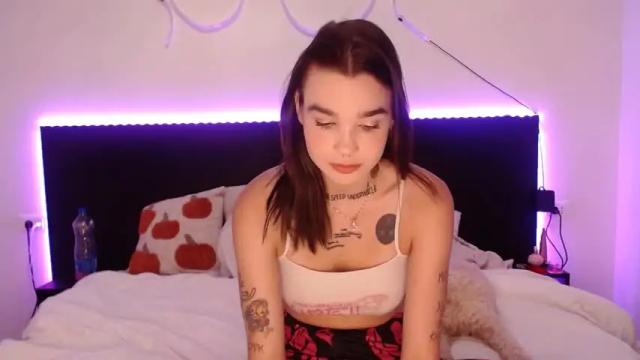 Image 3 of alaska_purr Stream on Chaturbate on 19 months ago