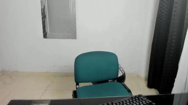 Image 11 of alayasmile Stream on Chaturbate on 18 months ago