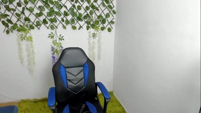 Image 12 of alayasmile Stream on Chaturbate on 2 months ago