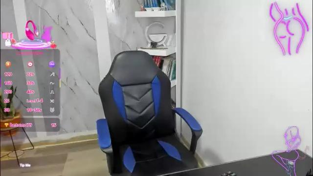 Image 11 of alayasmile Stream on Chaturbate on 1 month ago