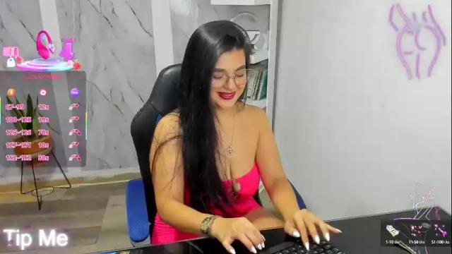 Image 10 of alayasmile Stream on Chaturbate on 28 days ago