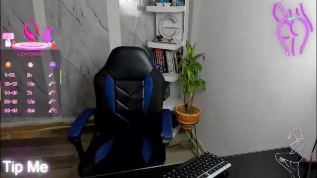 Image 2 of alayasmile Stream on Chaturbate on 14 hours ago