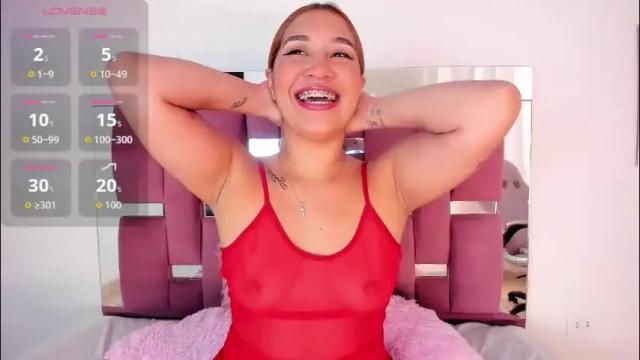 Image 2 of alba_grey Stream on Chaturbate on 1 month ago