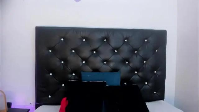 Image 10 of alba_grey Stream on Chaturbate on 1 month ago