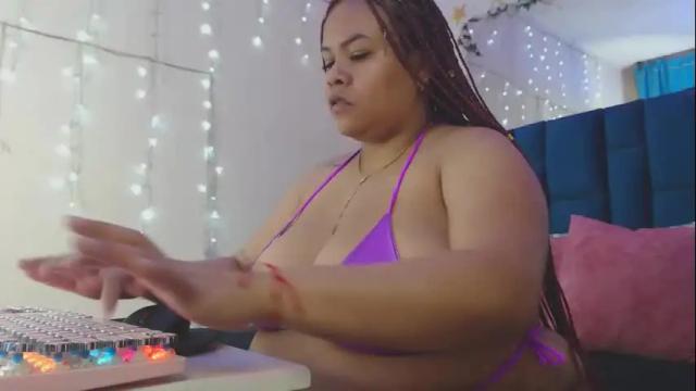 Image 2 of alba_sex10 Stream on Chaturbate on 2 months ago