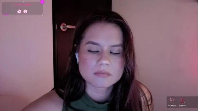 Image 10 of alba_toro535670 Stream on Chaturbate on 1 month ago