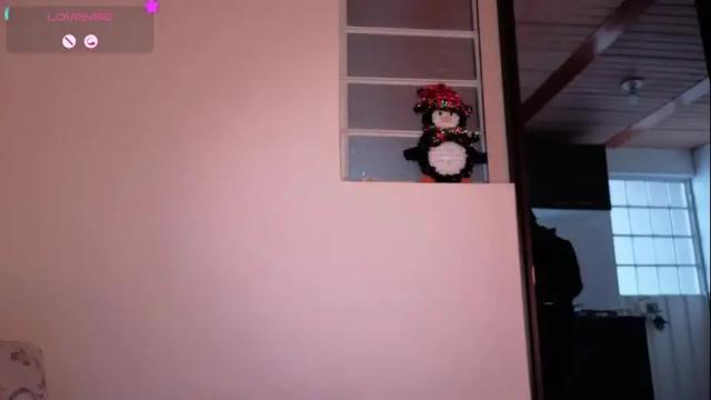 Image 3 of alba_toro535670 Stream on Chaturbate on 1 month ago