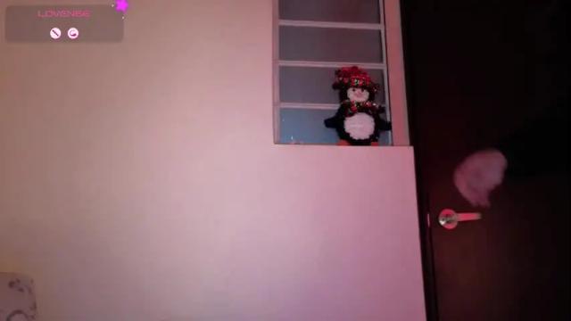 Image 4 of alba_toro535670 Stream on Chaturbate on 1 month ago