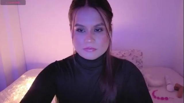 Image 7 of alba_toro535670 Stream on Chaturbate on 1 month ago