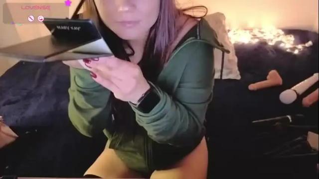 Image 3 of alba_toro535670 Stream on Chaturbate on 1 month ago