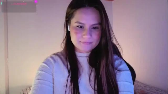 Image 3 of alba_toro535670 Stream on Chaturbate on 8 days ago