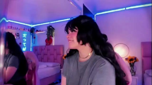 Image 8 of albaandthayron Stream on Chaturbate on 1 month ago