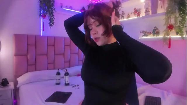 Image 3 of albaandthayron Stream on Chaturbate on 10 days ago