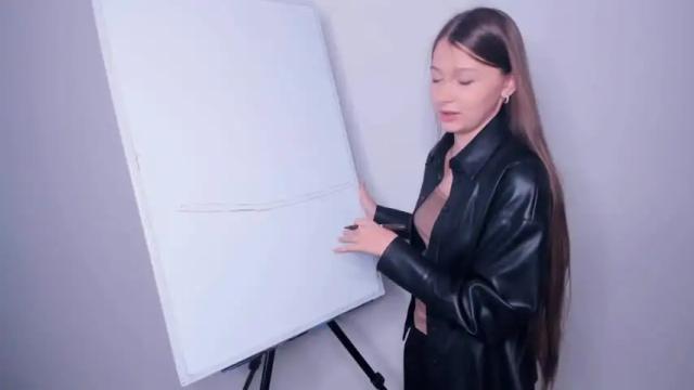 Image 8 of albina_stone Stream on Chaturbate on 16 months ago