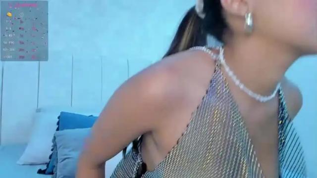Image 2 of ale__storm Stream on Chaturbate on 17 months ago