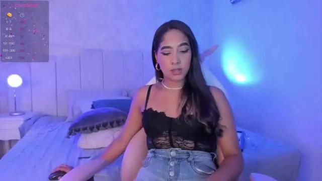 Image 6 of ale__storm Stream on Chaturbate on 17 months ago