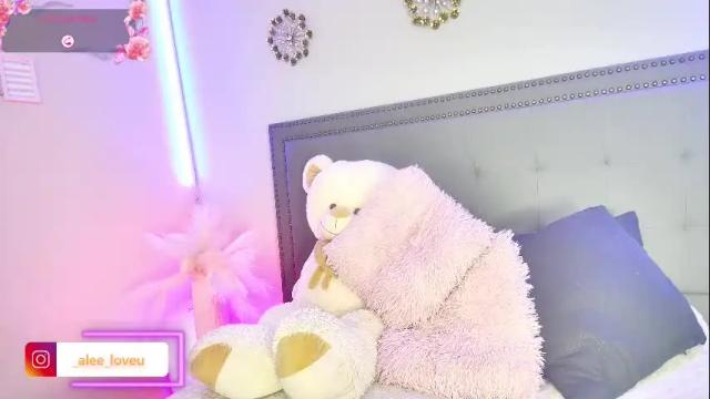 Image 3 of ale_love_ Stream on Chaturbate on 3 months ago