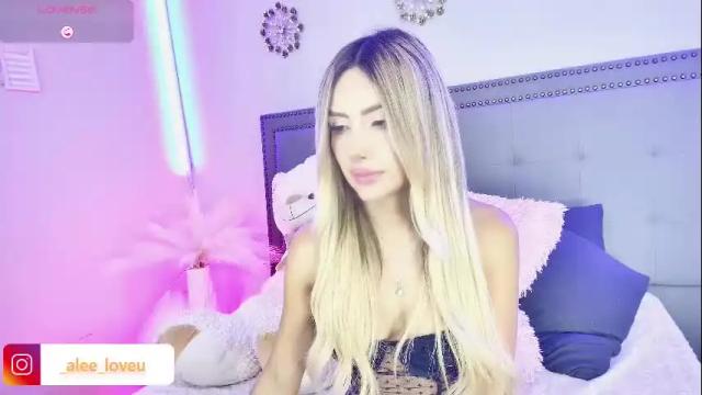 Image 8 of ale_love_ Stream on Chaturbate on 3 months ago
