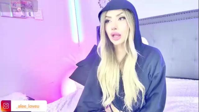 Image 7 of ale_love_ Stream on Chaturbate on 3 months ago