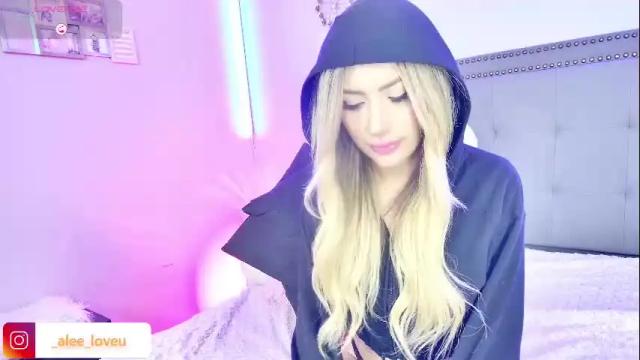 Image 8 of ale_love_ Stream on Chaturbate on 3 months ago
