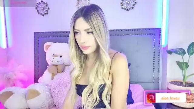 Image 6 of ale_love_ Stream on Chaturbate on 2 months ago