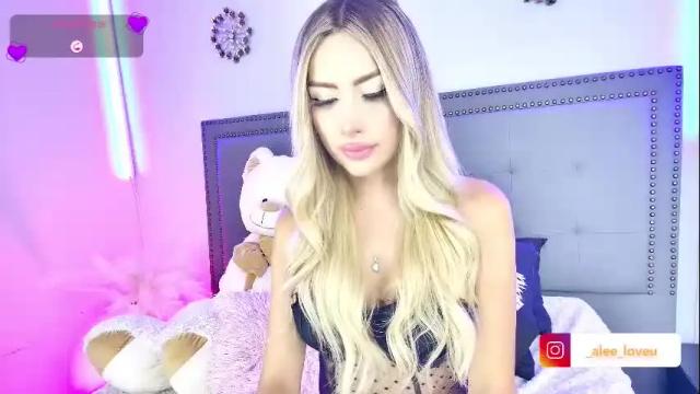Image 3 of ale_love_ Stream on Chaturbate on 2 months ago