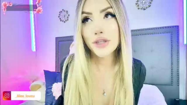 Image 3 of ale_love_ Stream on Chaturbate on 1 month ago