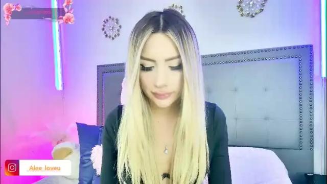 Image 4 of ale_love_ Stream on Chaturbate on 1 month ago