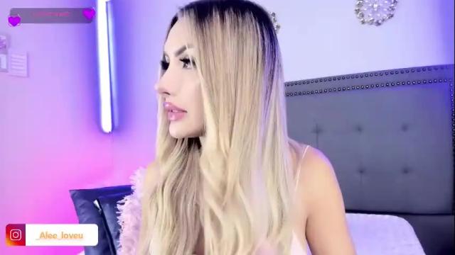 Image 3 of ale_love_ Stream on Chaturbate on 27 days ago