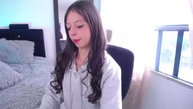 Image 10 of aleeehsanz Stream on Chaturbate on 22 months ago