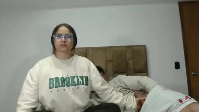 Image 3 of aleejhandra Stream on Chaturbate on 3 months ago