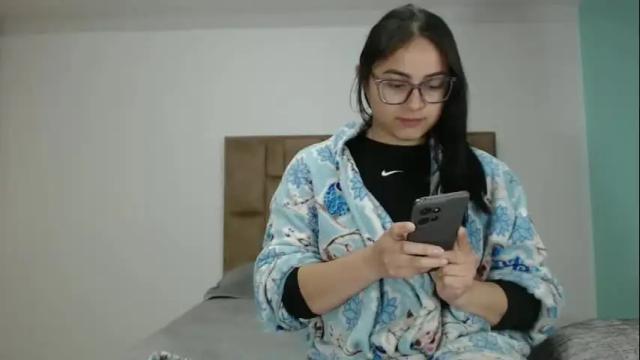 Image 12 of aleejhandra Stream on Chaturbate on 28 days ago